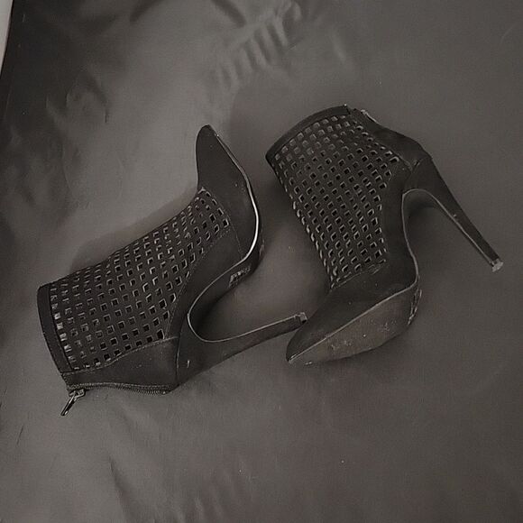 FOREVER 21 SUEDE POINTED TOE ZIPPER CLOSURE CUTOUT DESIGN WOMEN"S SANDAL G1 - Picture 10 of 16